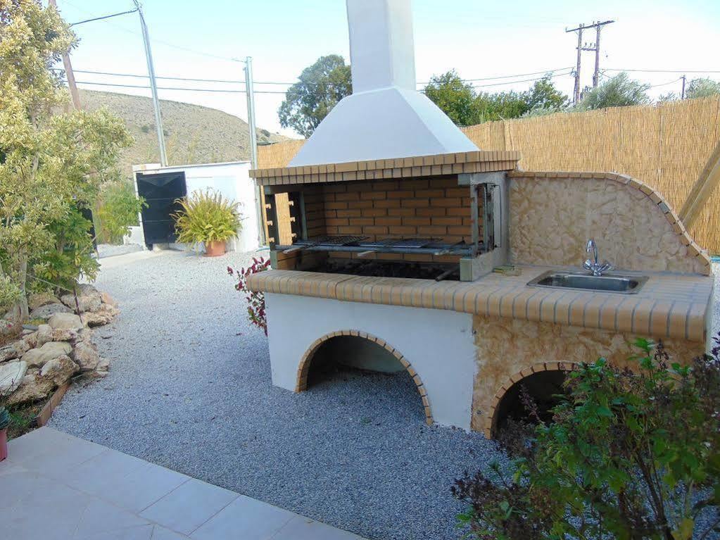 Villa Campos- Less Than 5-Min Walk To Kalivaki Beach Georgioupoli Eksteriør billede